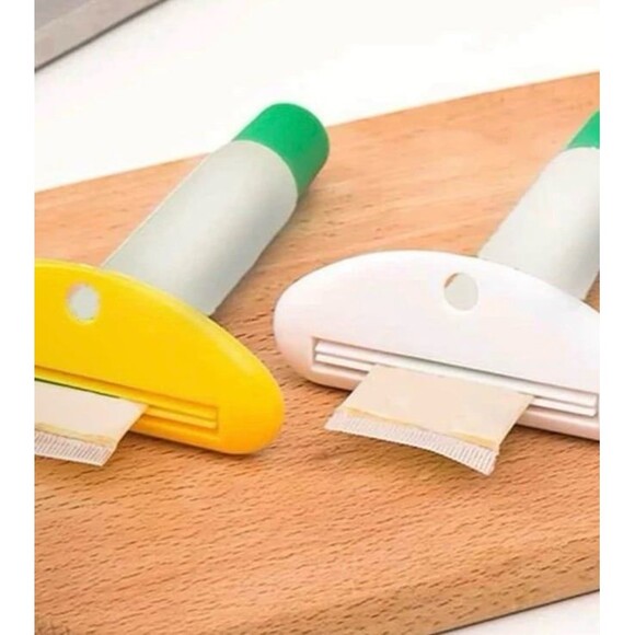 Manual toothpaste squeezer (2 piece set - white) - Picture 3 of 6